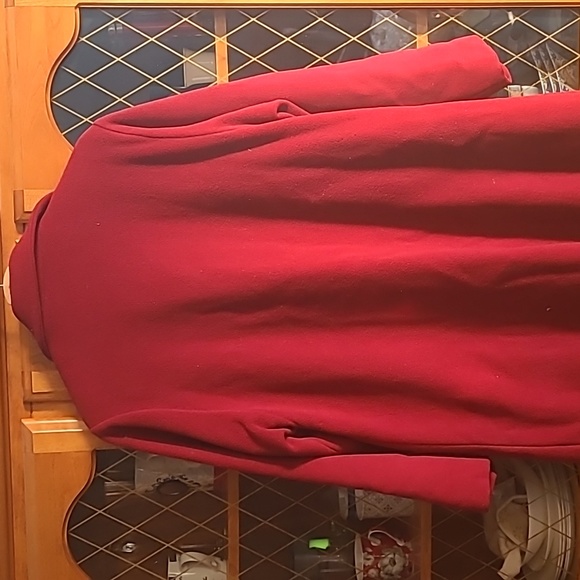 Deep Red Coat - Picture 8 of 11